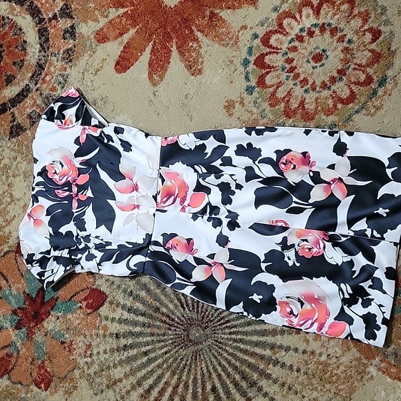 WHBM Foral Floral Dress - Picture 4 of 10